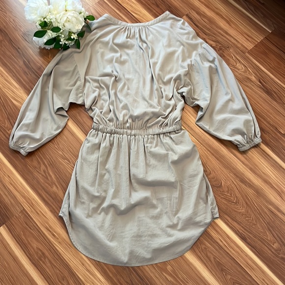 Splendid Collection Blaise Tie-Front Long Sleeve Dress - Picture 14 of 14